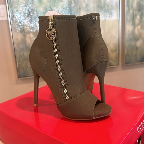 Monika Stiletto Booties GUESS Factory - Picture 7 of 9